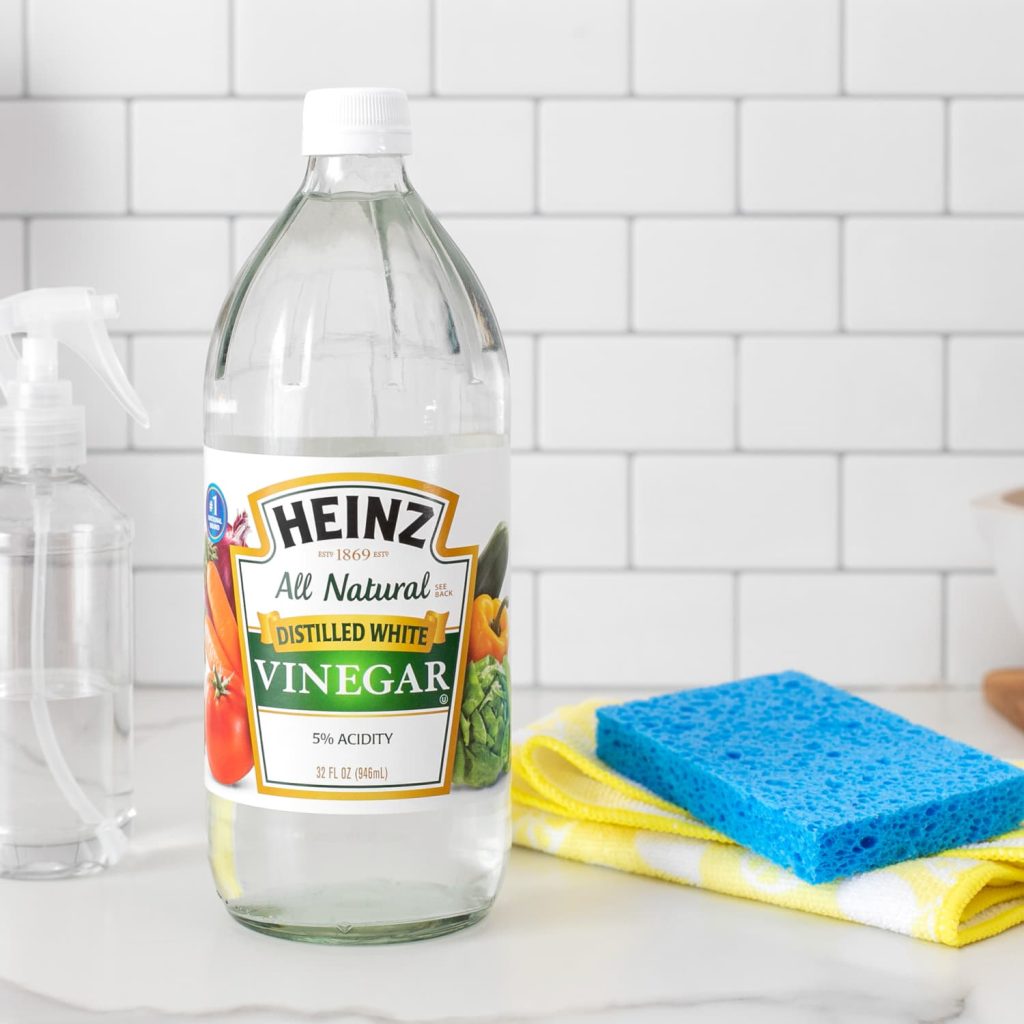 where can i buy white vinegar for cleaning