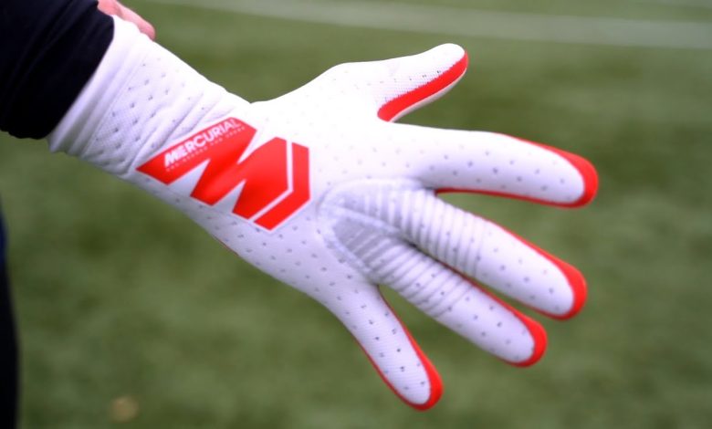 How to Find The Right Size Of Goalkeeper Gloves