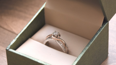 Why Moissanite Wedding Bands Are Better Than Diamonds